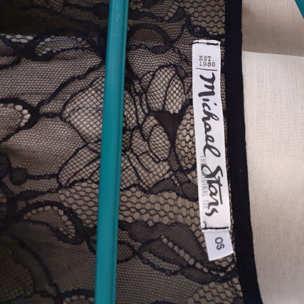 Top - Picture 2 of 3